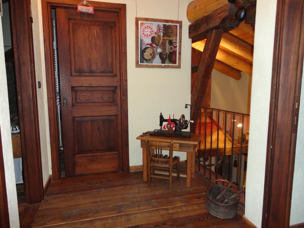 Les Chevreuils Bed & Breakfast อินทรอด ภายนอก รูปภาพ