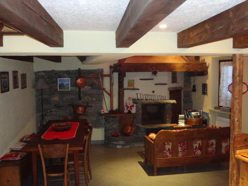 Les Chevreuils Bed & Breakfast อินทรอด ภายนอก รูปภาพ